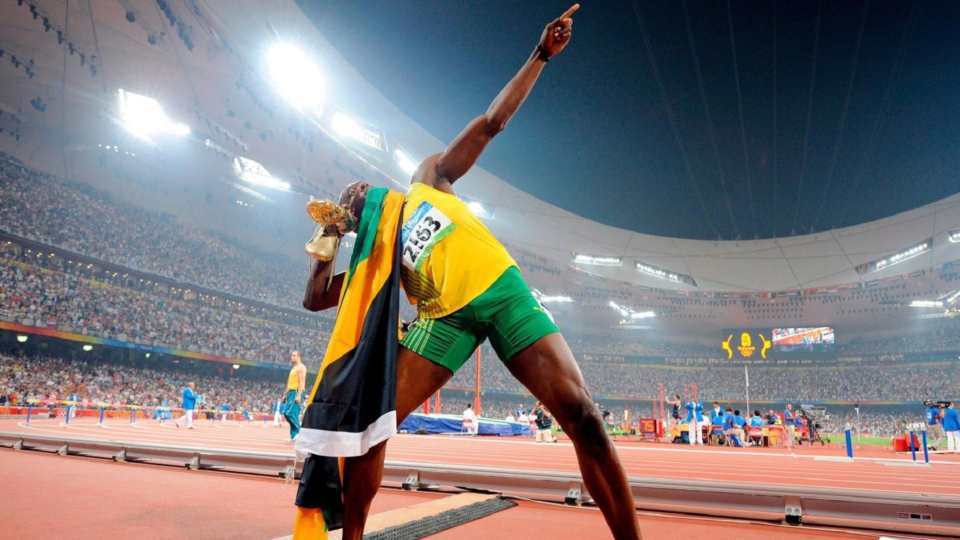 2019年总决赛第4场:库里在第一节就投进连续两个长距离三分,开启“火力模式”